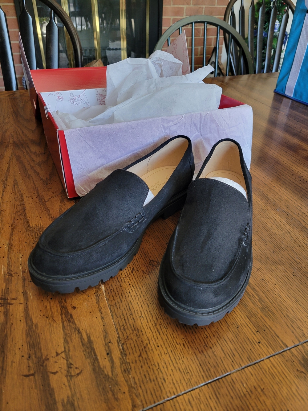Journee Women's Black Suede Slip-On Loafers 9.5 Wide